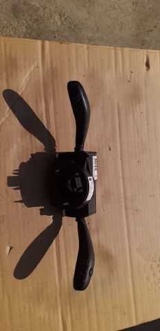 Volkswagen Polo Çıkma Yedek Sinyal Kolu